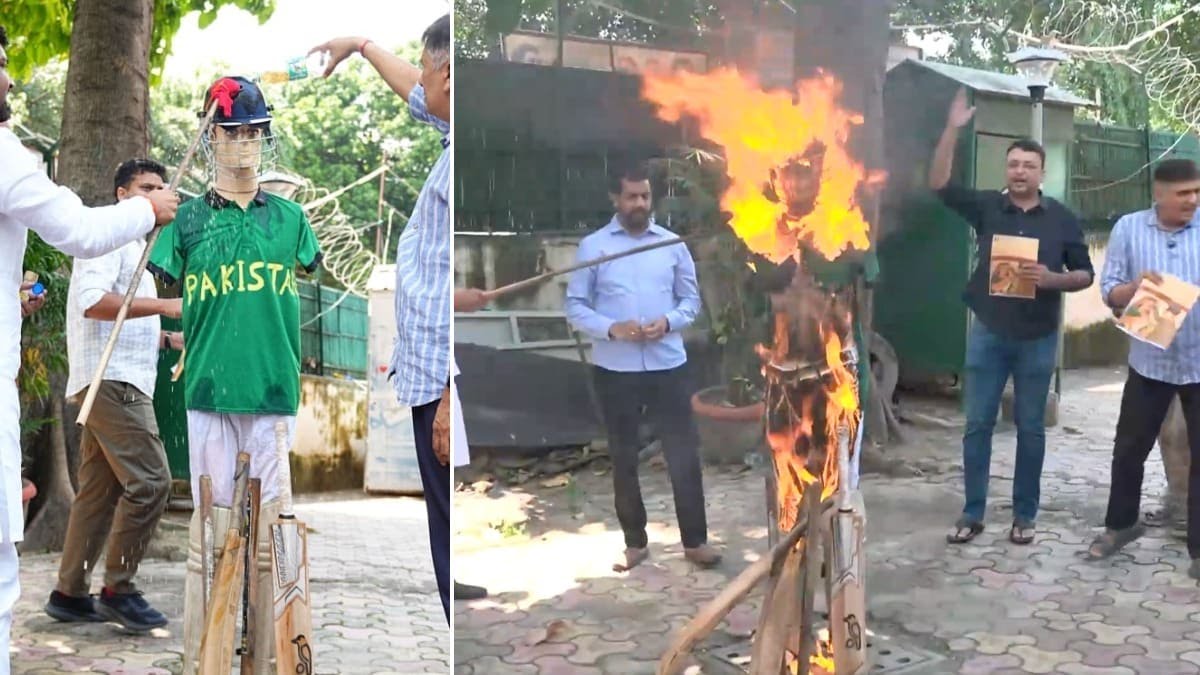 Asia cup 2025 -  भारतीय फैंस का सोशल मीडिया पर पाकिस्तान से क्रिकेट मैच का बॉयकॉट , पहलगांव हमले में शहीद   शुभम द्विवेदी की पत्नी ऐशान्या द्विवेदी ने भी दुःख व्यक्त किया