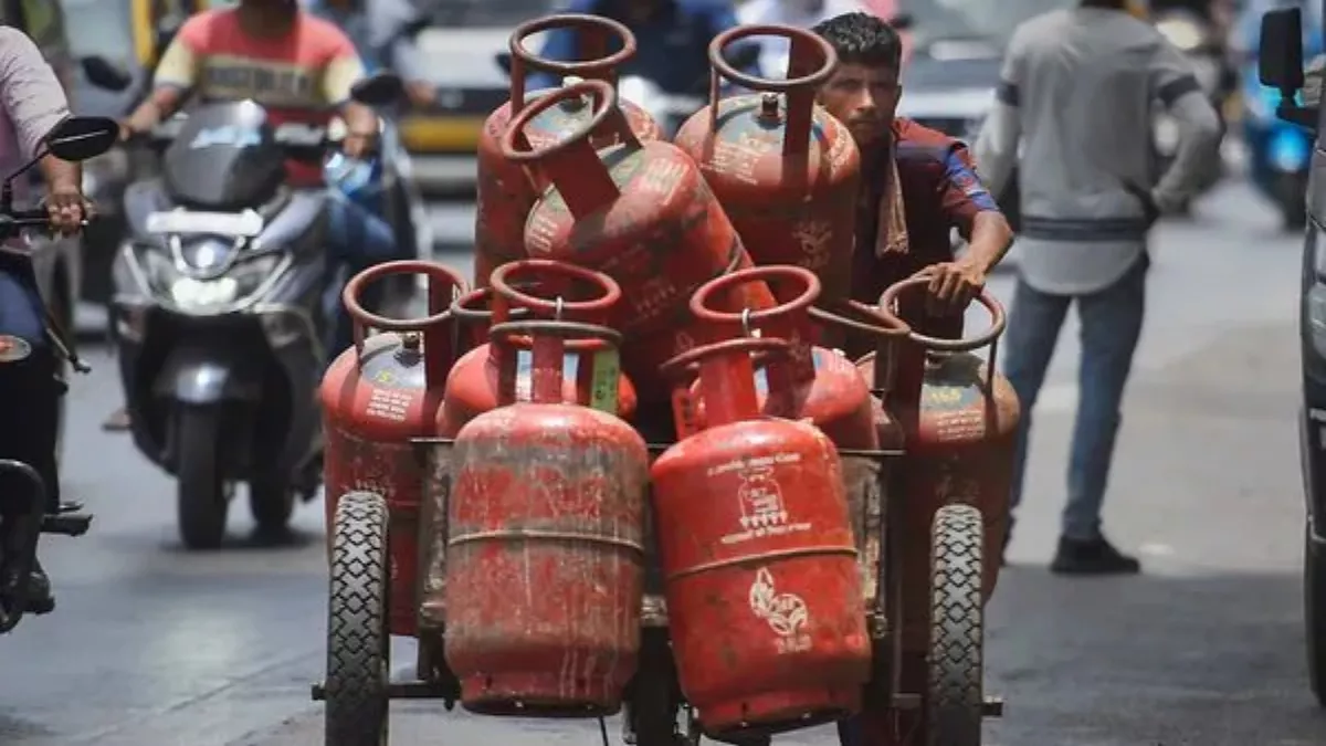 अब LPG बदलना हुआ आसान , मोबाईल नंबर की तरह गैस कंपनी भी बदल सकोगे