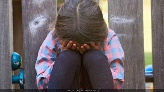 जयपुर के सरकारी स्कूल में 7 साल की बच्ची से दुष्कर्म का प्रयास , टॉयलेट में छिपा बैठा था दीवार कूदकर घुसा था बदमाश