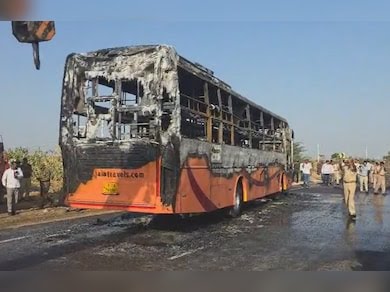 Jaisalmer Bus Fire News LIVE Updates: जैसलमेर से जोधपुर जा रही बस में लगी भीषण आग, 15 से ज्यादा के मरने की आशंका,16 लोग झुलसे