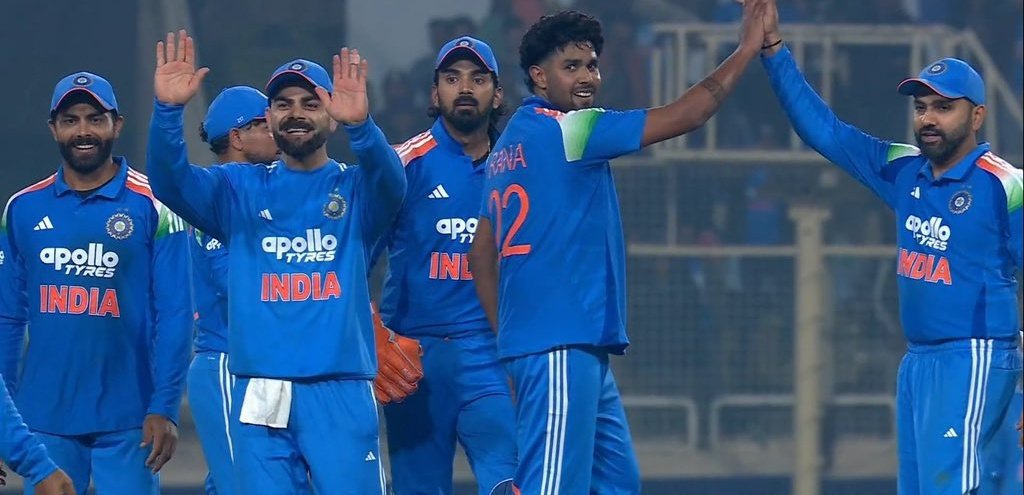 IND vs SA Live Score: भारत ने 17 रन से रोमांचक जीत हासिल की रांची वनडे में, सीरीज में 1-0 की बढ़त; कुलदीप यादव ने लिए 4 विकेट , विराट का शतक..कार्बिन बॉश की मेहनत बेकार