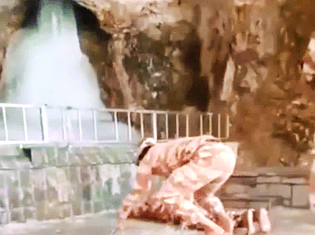 अमरनाथ यात्रा: बाबा बर्फानी की पहली तस्वीरें सामने आई, अमरनाथ यात्रा के लिए 3.6 लाख से ज्यादा रजिस्ट्रेशन