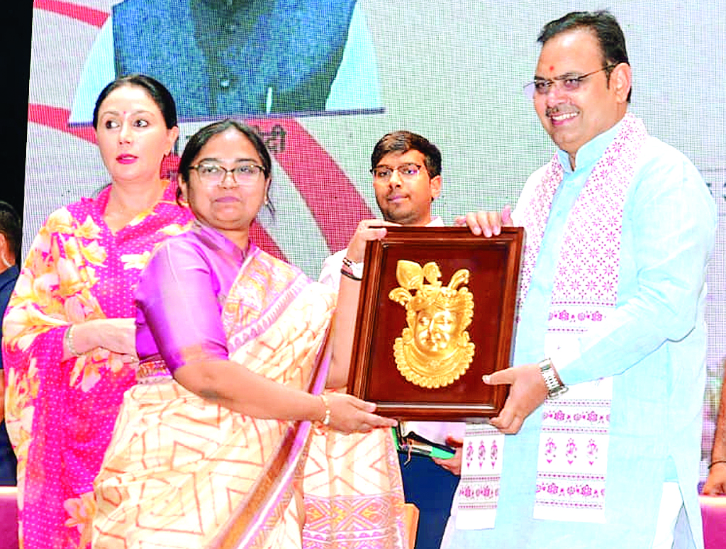 महिला सुरक्षा एवं सम्मान के लिए हमारी सरकार सजग: मुख्यमंत्री