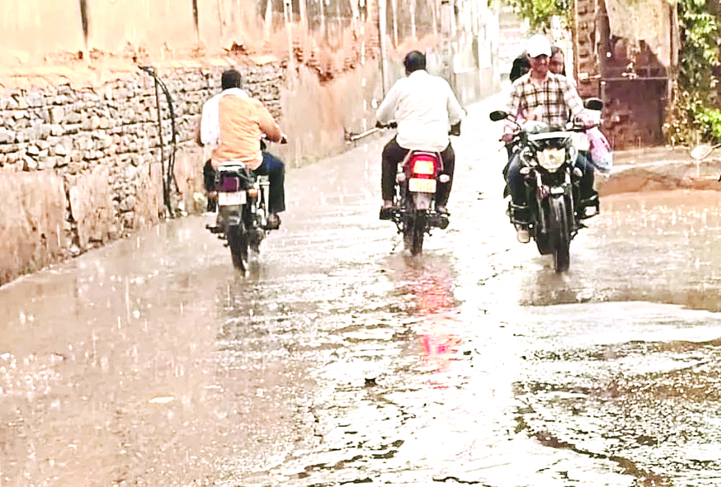 14 जिलों में देर रात तक तेज बारिश, गर्मी से मिली राहत, जयपुर में सीजन का रहा सबसे गर्म दिन, 45.4 डिग्री रहा तापमान
