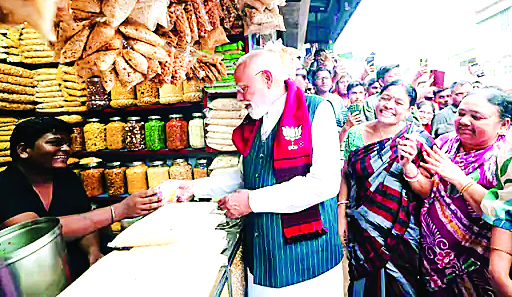 प्रधानमंत्री नरेंद्र मोदी को बंगाल में झालमुड़ी खिलाने वाले को मारने की दी धमकी, पाकिस्तान और बांग्लादेश से आए फोन