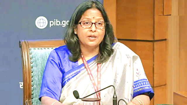 'देश में तेल-गैस की कोई कमी नहीं, 100% सप्लाई', मिडिल ईस्ट तनाव के बीच सरकार ने दी जानकारी