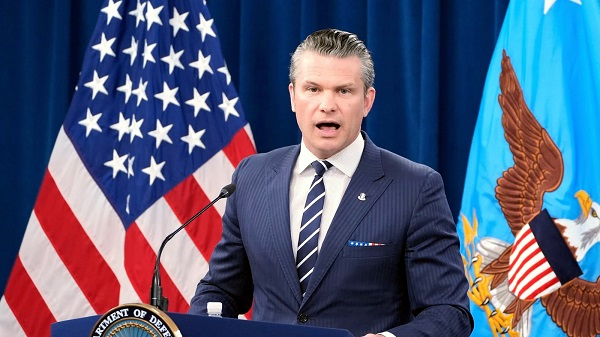 अमेरिकी रक्षा मंत्री पीट हेगसेथ ने दावा- ईरान की लीडरशिप ने सीजफायर के लिए मांगी थी भीख, लेकिन ईरान को परमाणु बम बनाने नहीं देंगे, होर्मुज स्टेट खुला, गुजरते रहेंगे जहाज