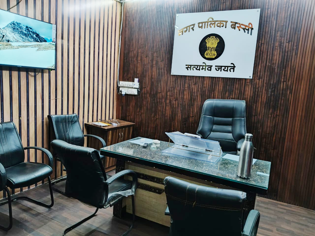 हे...भगवान...   बस्सी काहे की नगरपालिका, मात्र 6 कर्मचारियों के भरोसे चल रही पालिका, वो भी रहते हैं नदारद