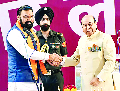 सम्राट चौधरी बिहार के 24वें मुख्यमंत्री बने, चौधरी के पास गृह समेत 29 विभाग रहेंगे