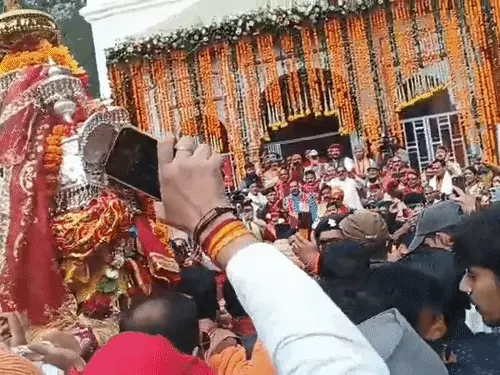 चारधाम यात्रा शुरू, 18 लाख से ज्यादा लोगों ने चारधाम यात्रा के लिए ऑनलाइन रजिस्ट्रेशन करवाया