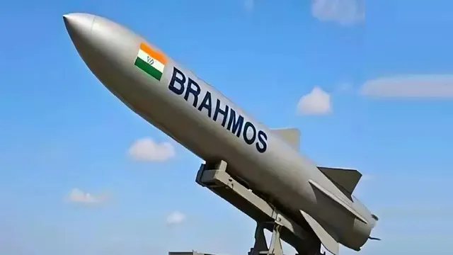 बढ़ेगी सेना की ताकत, अब ब्रह्मोस करेगी 800 किलोमीटर दूर बैठे दुश्मन पर वार
